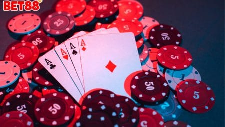 Hướng dẫn cách chơi Poker Omaha cơ bản mà bạn cần nắm rõ